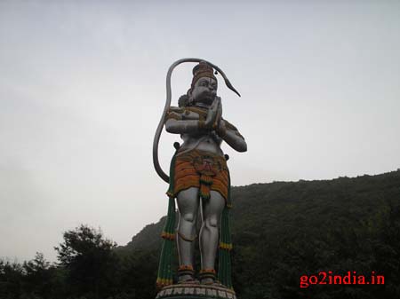 Hanuman at hill road entrance