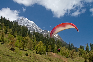 Solang valley Paragliding