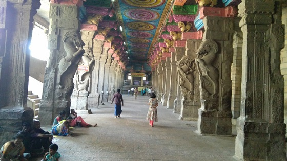 Madurai Meenakshi temple sculpture on the pillars