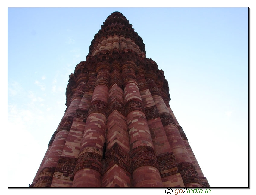 Tall structure of Qutub Minar at Delhi