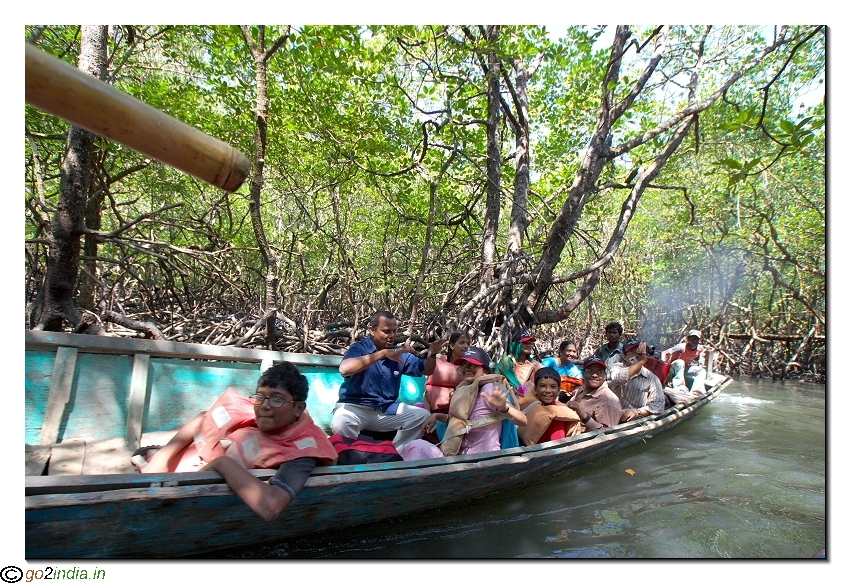 Motor boat journey from Baratang to limestone caves inside forest