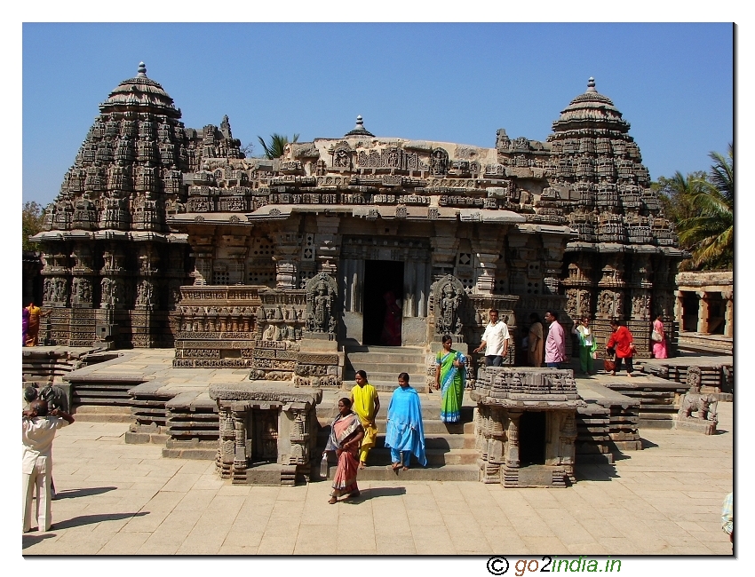 star-shaped temple - Chennakesava temple at Somnathpur
