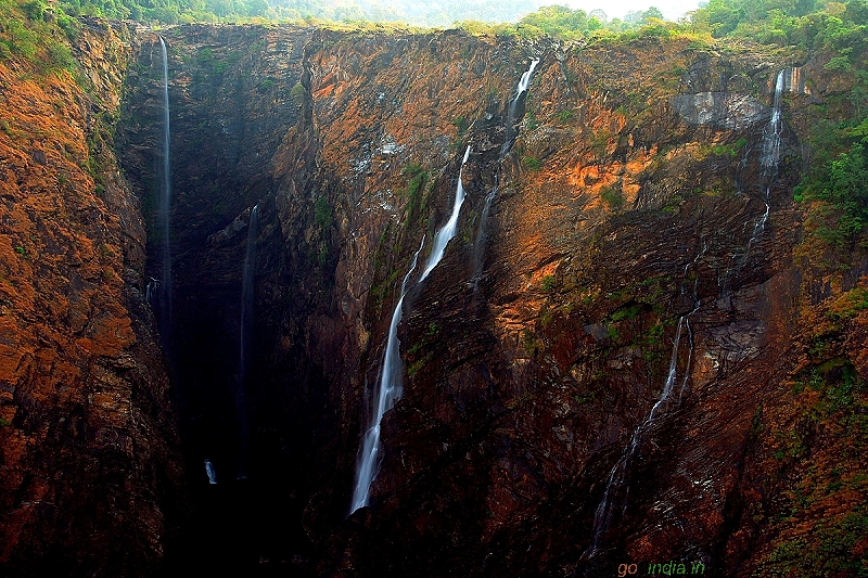 Water falls during early morning in Jog falls