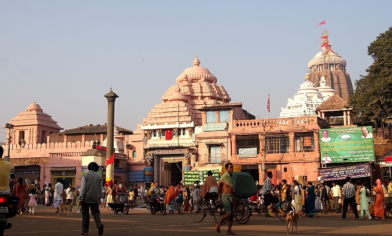 Morning hours in front of Sri Jagannath temple at Puri