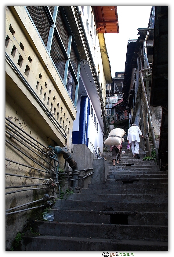 Steps to reach Mall road from Lower Shimla