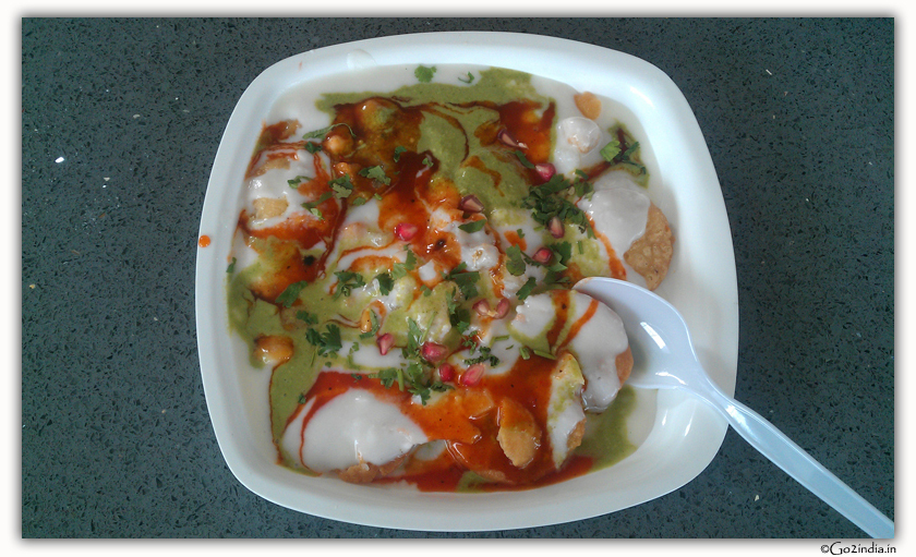 The local food "papdi chaat" 
