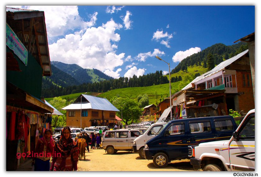 Parking and market area of Aru valley