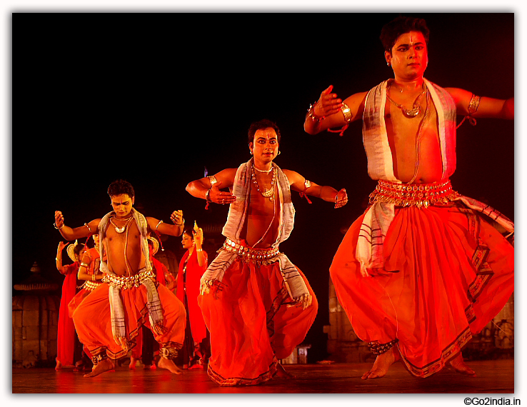Mukteswar Dance Festival Group of dancers 