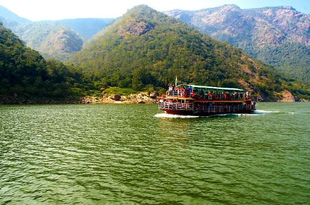 Boat at Papikondalu hills