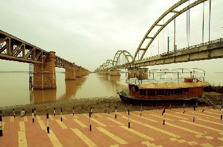 Godavari Bridge at Rajahmundry