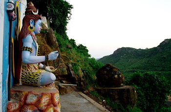 Shiva statue in Talupulamma Talli temple