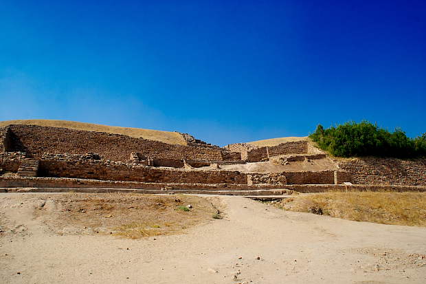 Dholavira excavated town