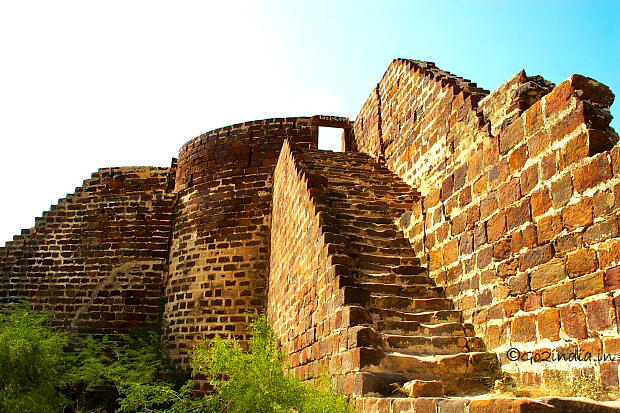Lakhpat Tower