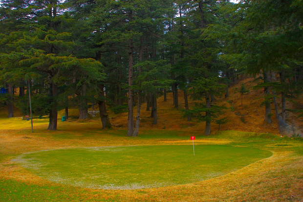 Nadehra golf course