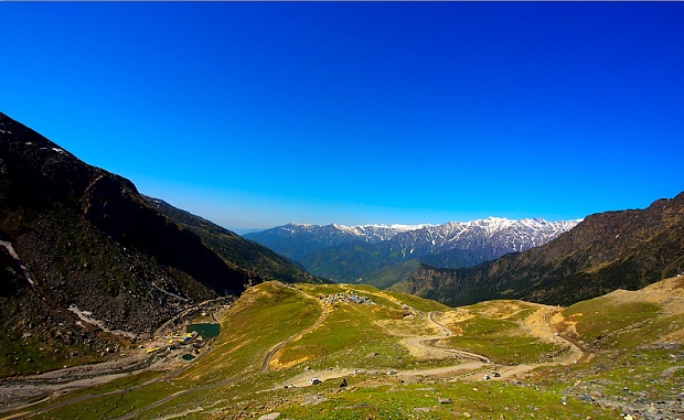 Valley view from Rohtang pass
