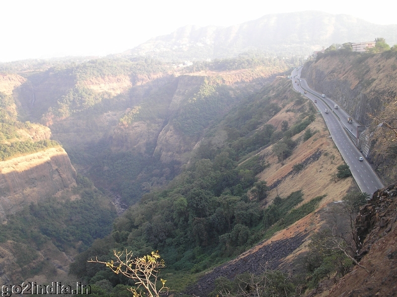 Mumbai Pune Express way at Lonavala