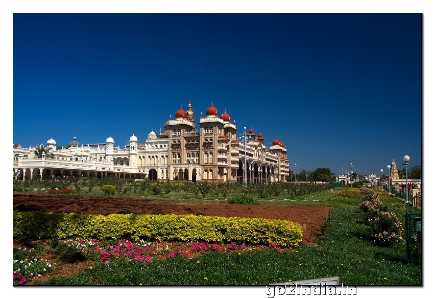 Garden infront of Mysore Palace