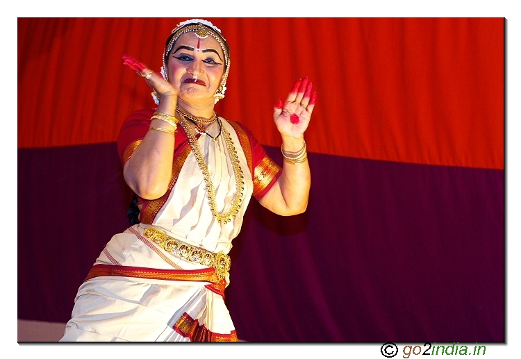 Bharatha natyam