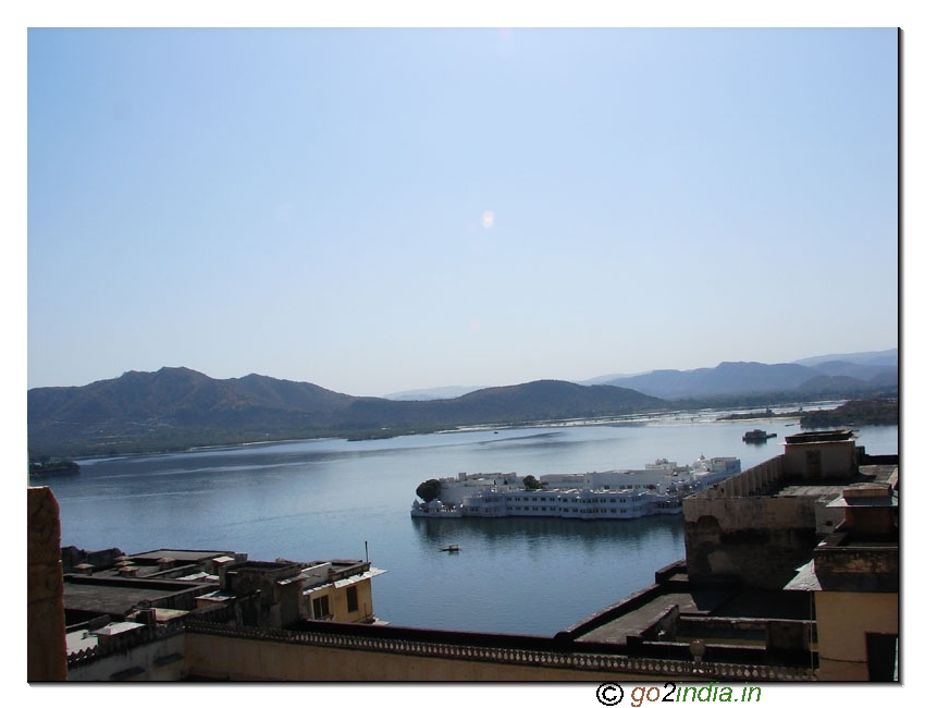 Lake Pichola and Lake Palace 