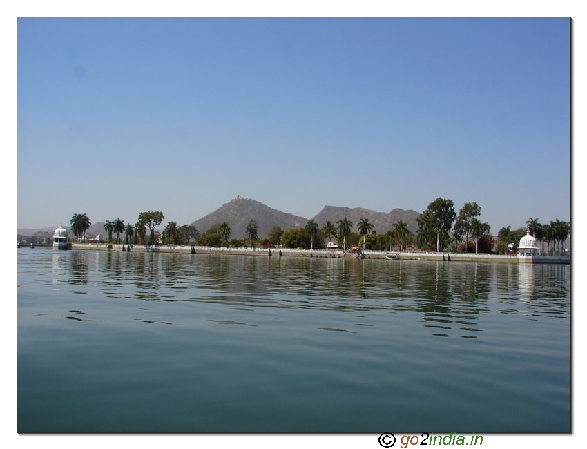 Fateh Sagar Lake Udaipur - Park at the center