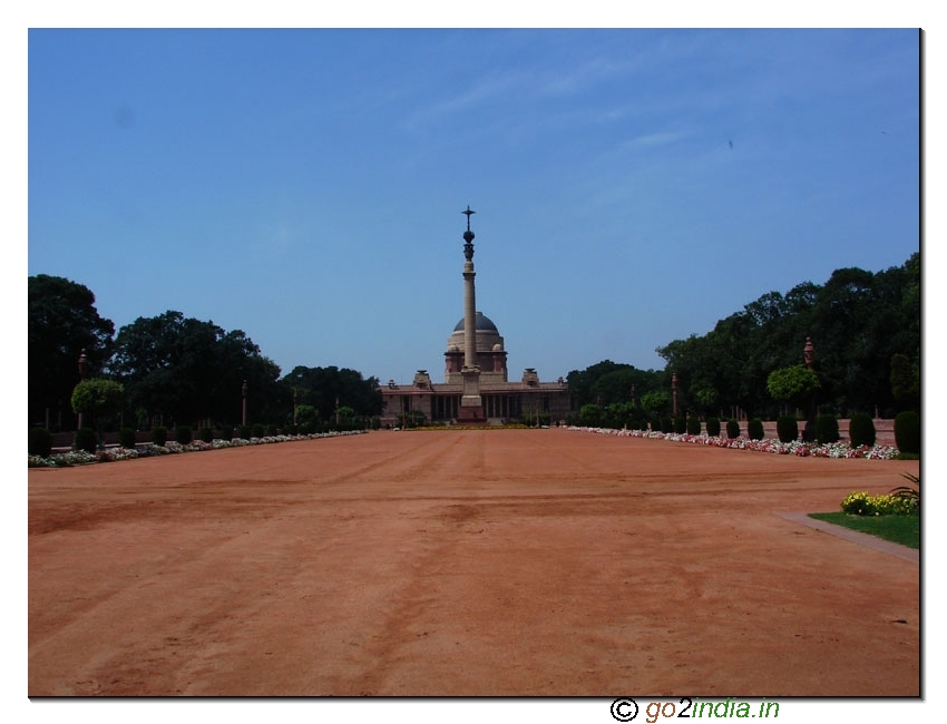 Distance view of Rashtrapati Bhawan