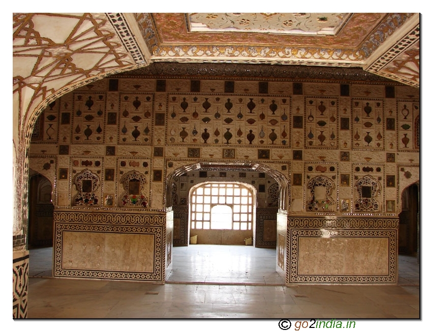 Sheesh Mahal is the most beautiful place in Jaipur