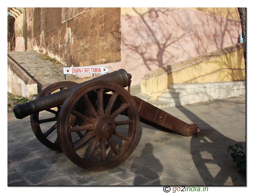 Cannon at Nahargarh Fort