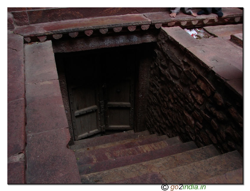 Secrete tunnel for escaping inside Fatehpur Sikri