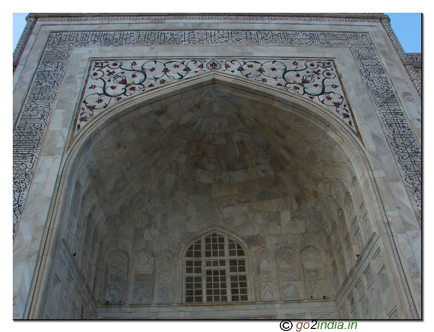 Art work at Taj Mahal