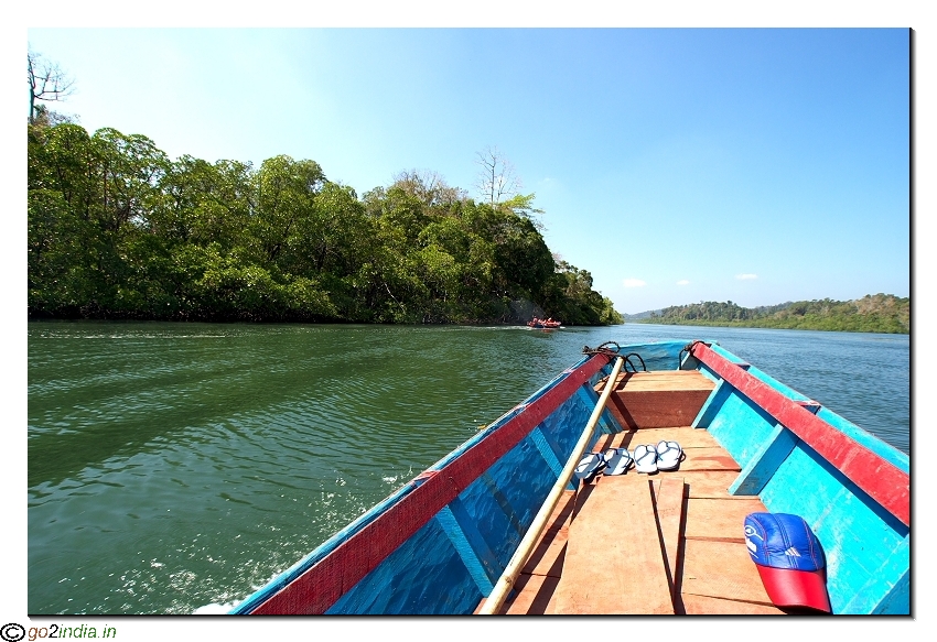Motor boat journey from Baratang to limestone caves