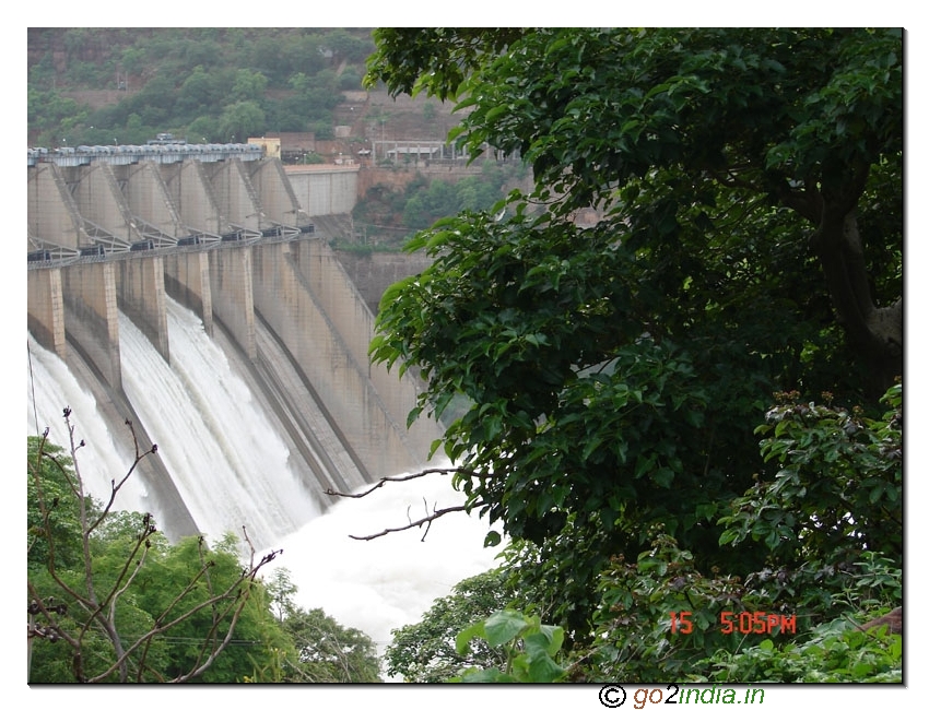 Discharge Line of the Sriselam dam