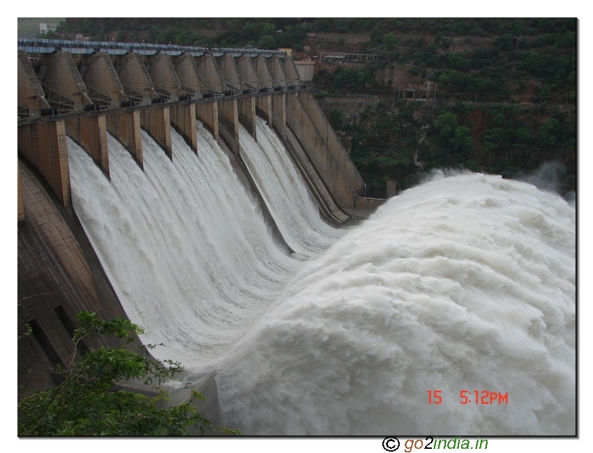 Flow of water taking a curve from Sriselam Dam