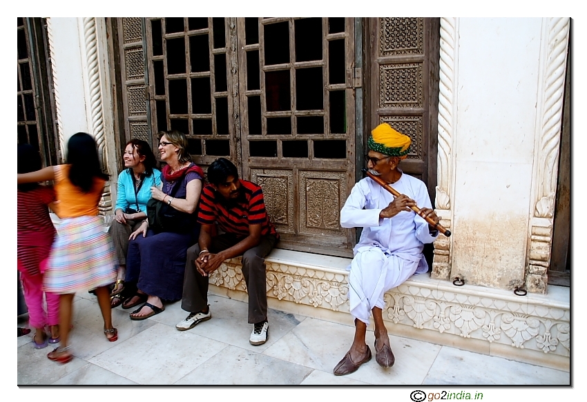 Musician inside Mehrangarh fort at Jodhpur
