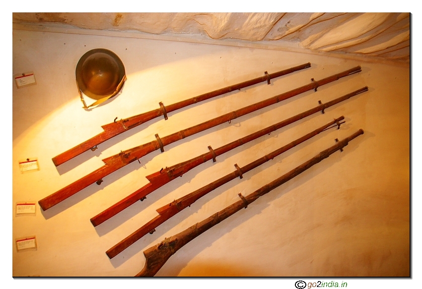Guns at dispaly inside Jaisalmer fort