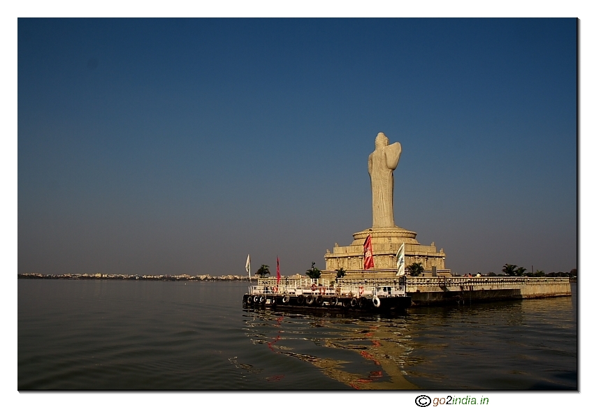 Lake statue in Hyderabad 