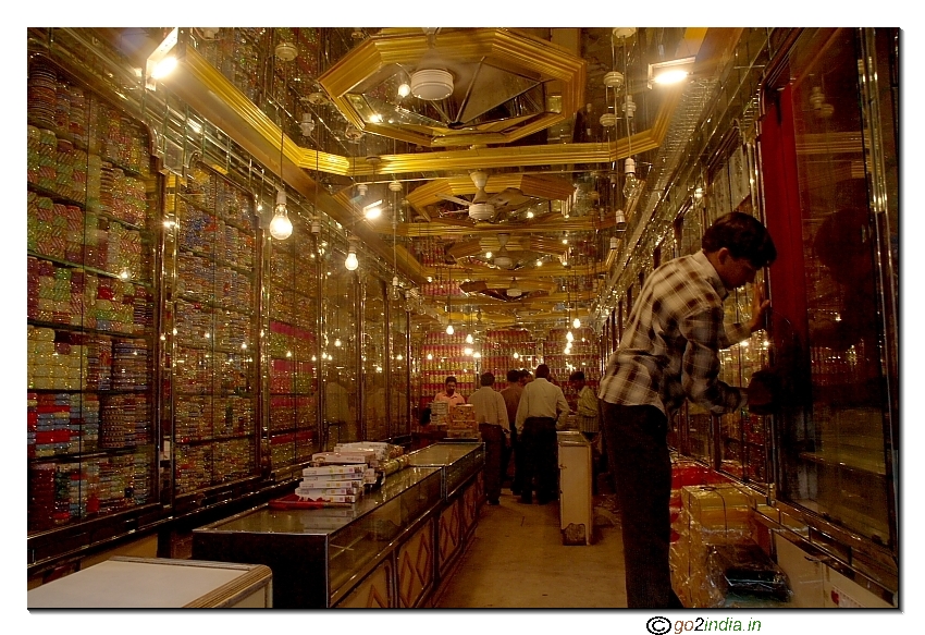 Artificial jewelry and Bangle shop near Charminar Hyderabad 