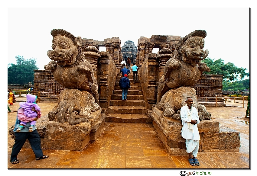 Konark Sun temple entrance Lions 