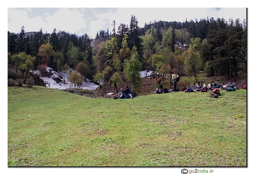 Rest time during trekking to Dhunda