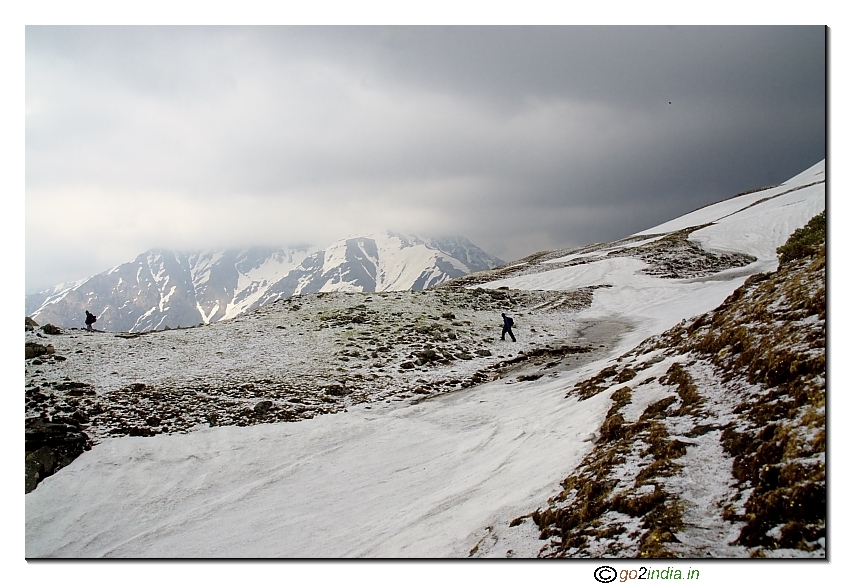 After the snow going to Talhouti camp
