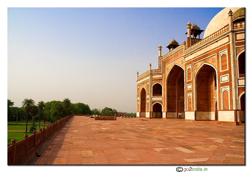 The first floor of Humayn's tomb
