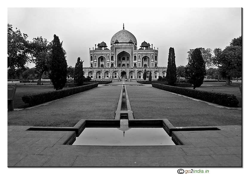 Main building of Humayuns tomb located at Delhi city