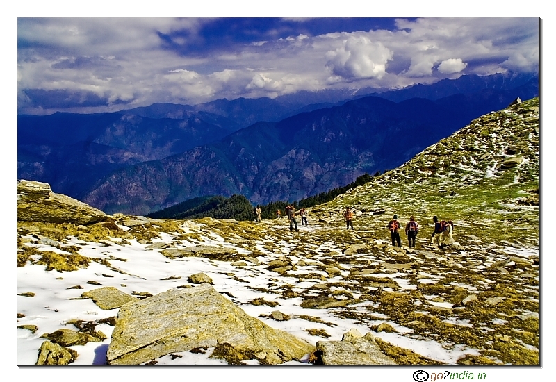 going upto Kedarkantha hill during trekking