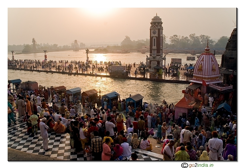 Morning hours by the side of Ganga at Hari_ki_Puri at Haridwar