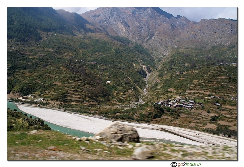 Uttarkashi to Gangotri Temple road 