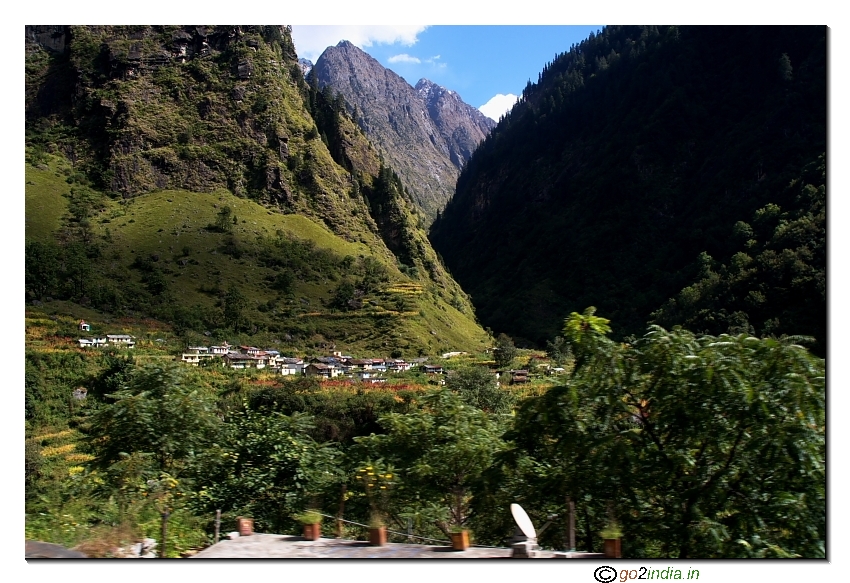 On the way to Badrinath Dham from Joshimath