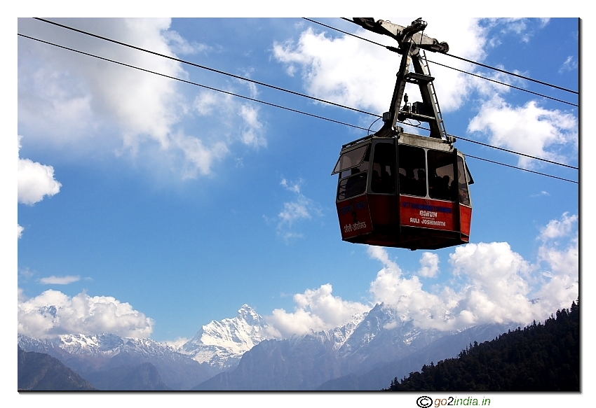 Cable car at Auli 