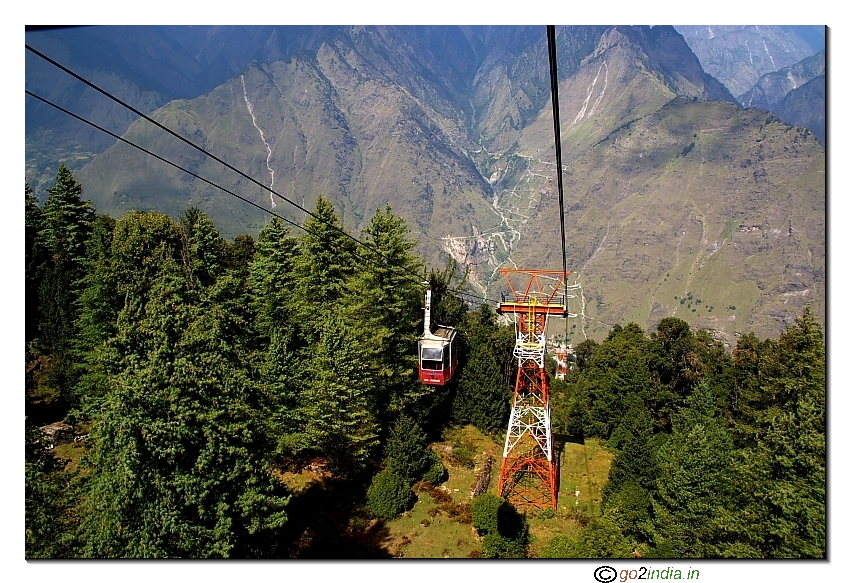 Cable car on the way to Auli from Joshimath