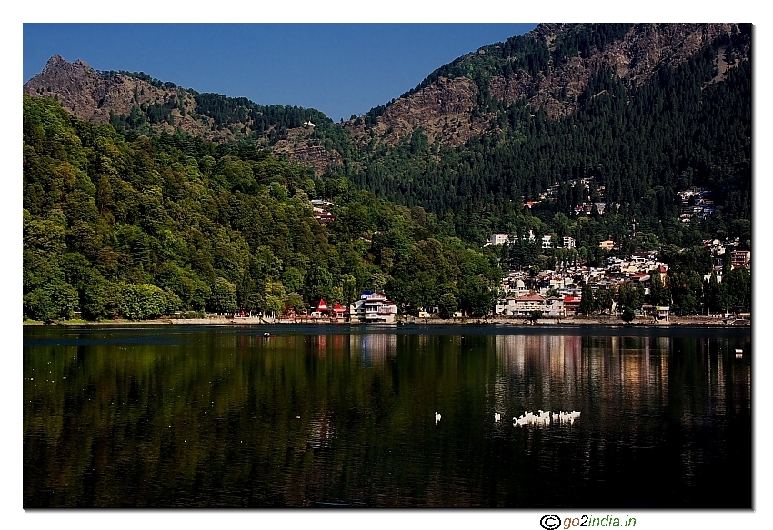 Lake Swan at hills at Nainital