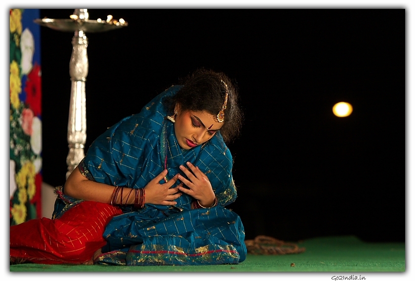 Kuchipudi artist on stage