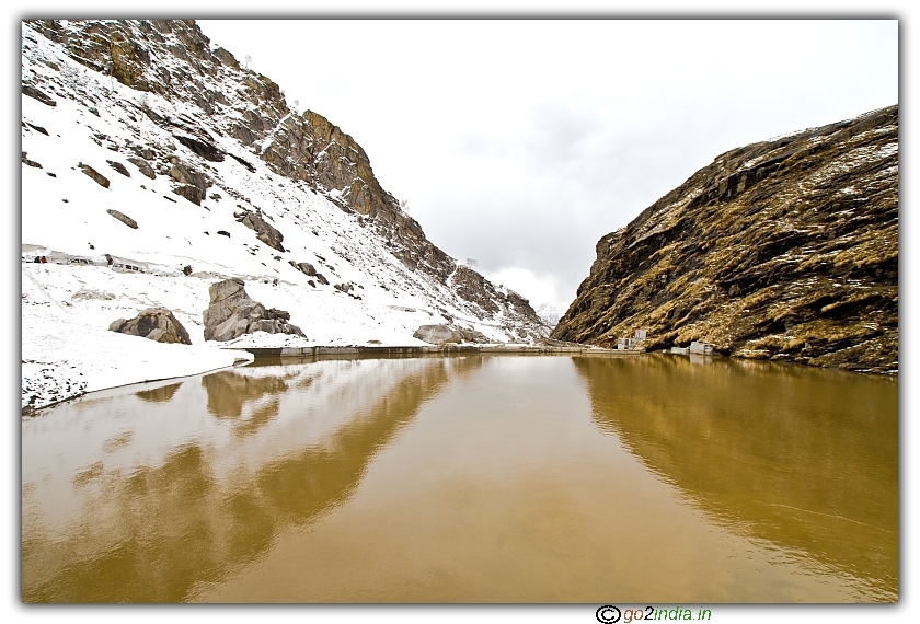 Marhi snow peak valley at Manali before Rohtang pass